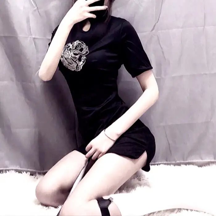 噢,亲爱的莫妮卡